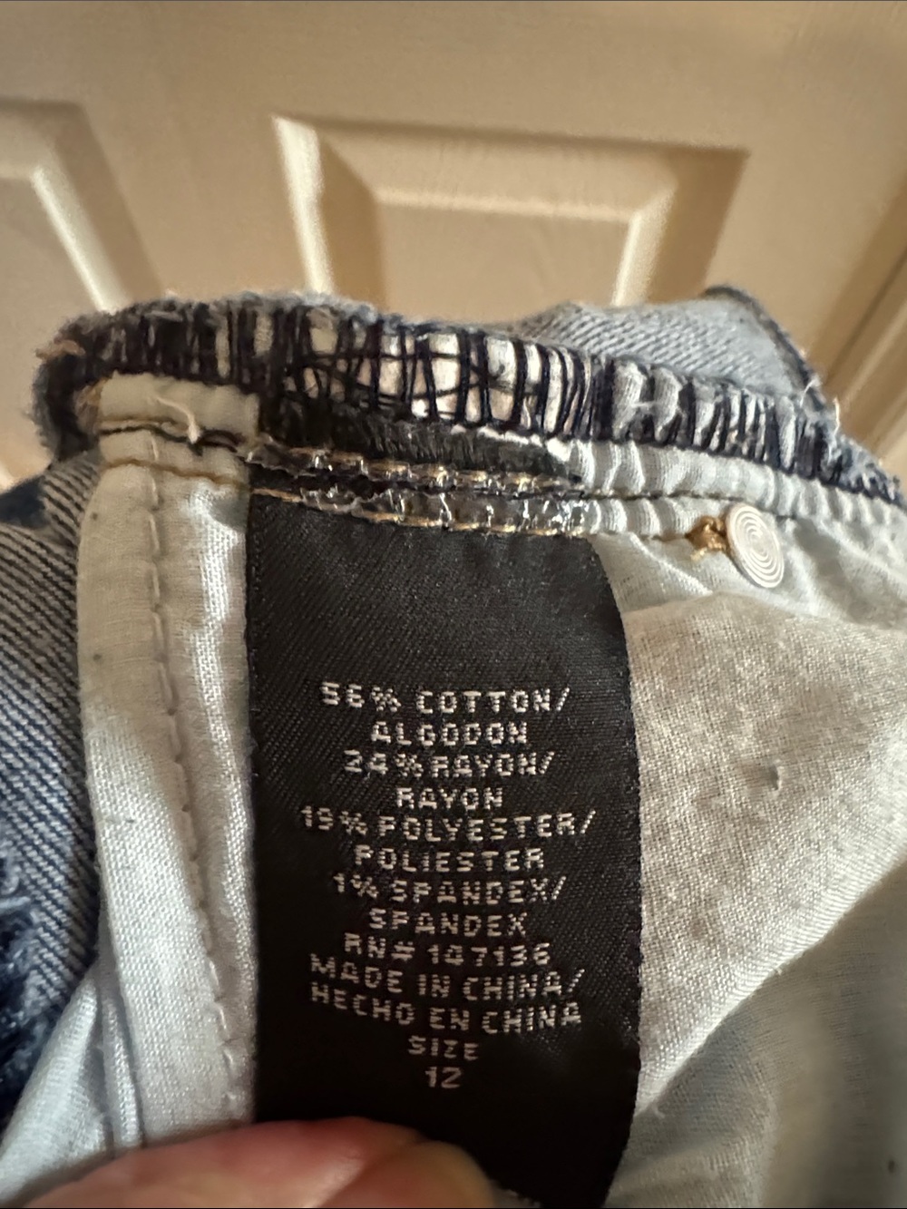 1822 Denim Blue Distressed Skinny Jeans EUC - Picture 5 of 5